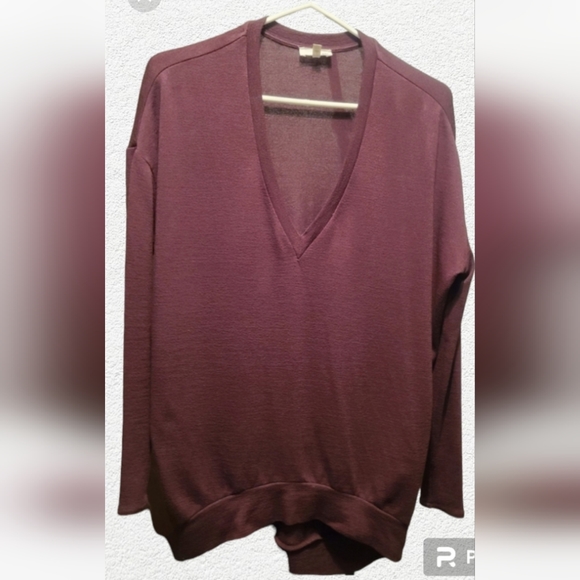 Wilfred Sweaters - ARITZIA Wilfred Free V-Neck Sweater